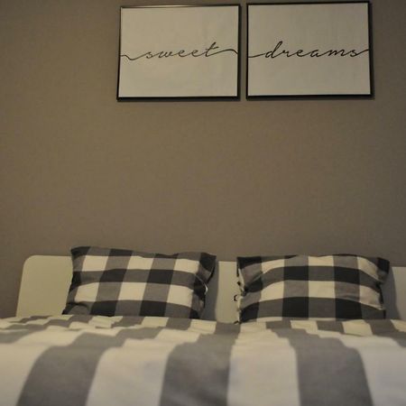 Sleep & Fly Apartment Otopeni Εξωτερικό φωτογραφία